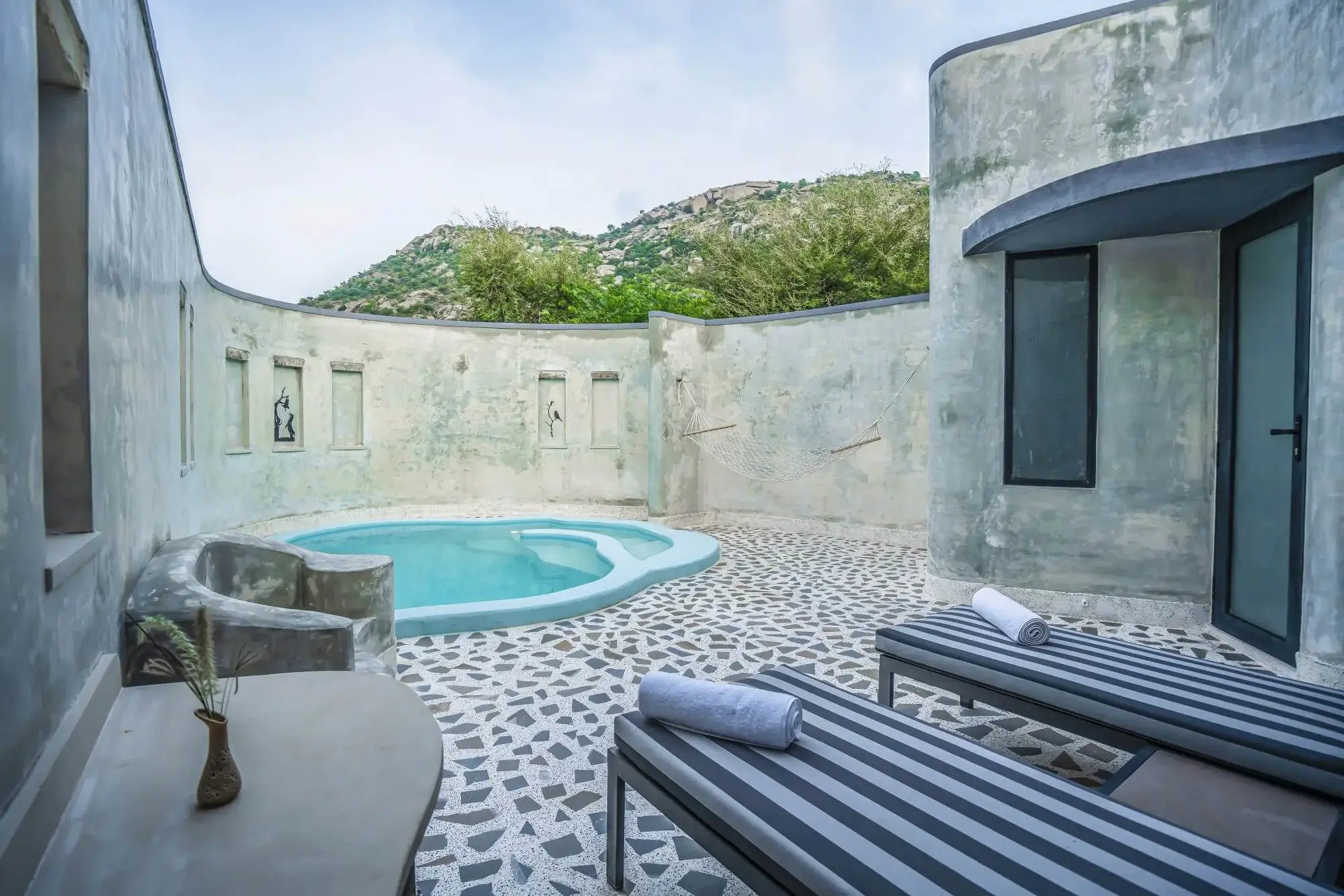 pool villa for groups Jawai