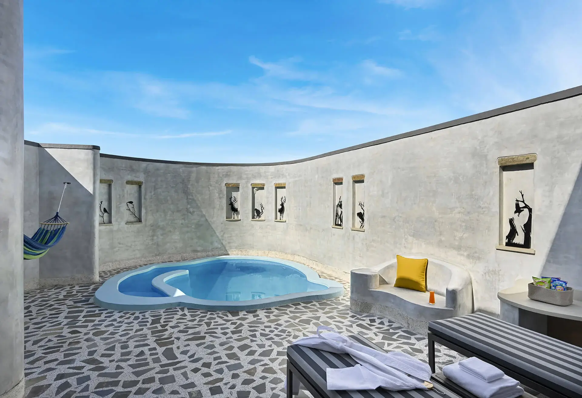 pool villa honeymoon Rajasthan