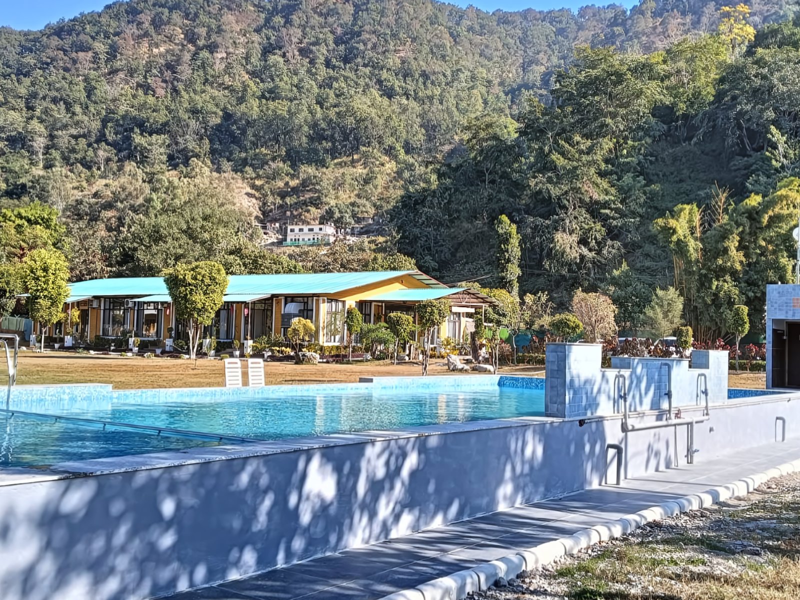 best resort in jim corbett for family